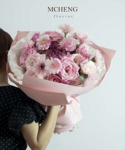 Mẫu Hoa Bó Hồng Ohara Mix Cẩm Tú Cầu Kunming thiết kế điệu đà tại Mcheng Florist