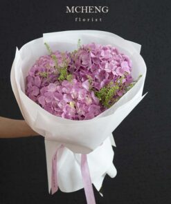 Mẫu Hoa Bó Cẩm Tú Cầu Tím thiết kế ngọt ngào tại Mcheng Florist