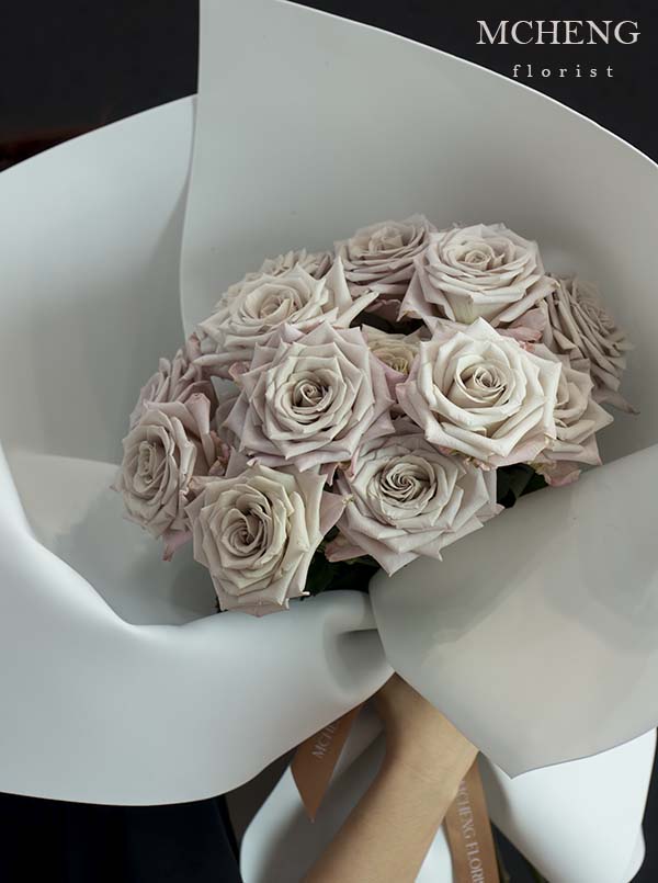 Chi Tiet Hoa Bo Hong Manta Mcheng Florist Cận cảnh vẻ đẹp vintage của mẫu Hoa Bó Hồng Manta nhập khẩu