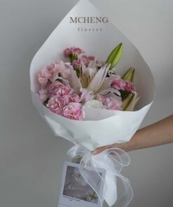 Mẫu Hoa Bó Ly Hồng Mix Cẩm Chướng thiết kế tinh khôi tại Mcheng Florist