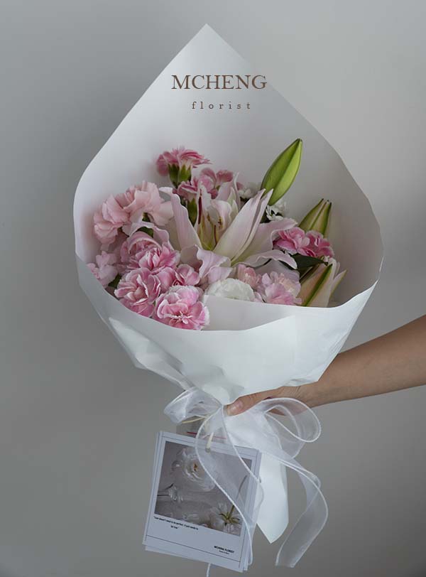 Hoa Bo Ly Hong Mix Cam Chuong Mcheng Florist Long Khanh Mẫu Hoa Bó Ly Hồng Mix Cẩm Chướng thiết kế tinh khôi tại Mcheng Florist