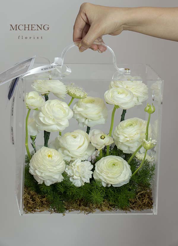 Hop Hoa Mica Mao Luong Trang Mcheng Florist Long Khanh Mẫu Hộp Hoa Mica Mao Lương Trắng thiết kế tinh khôi tại Mcheng Florist