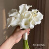 Mẫu Hoa Cưới Calla Lily Trắng Đính Ngọc thiết kế đài các tinh tế tại Mcheng Florist