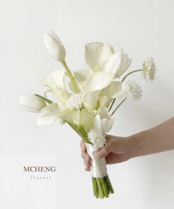 Mẫu Hoa Cưới Calla Mix Tulip Trắng thiết kế đài các sang trọng tại Mcheng Florist Long Khánh