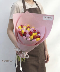 Mẫu Hoa Bó Tulip Mix Màu mang vẻ đẹp tươi trẻ tại Mcheng Florist