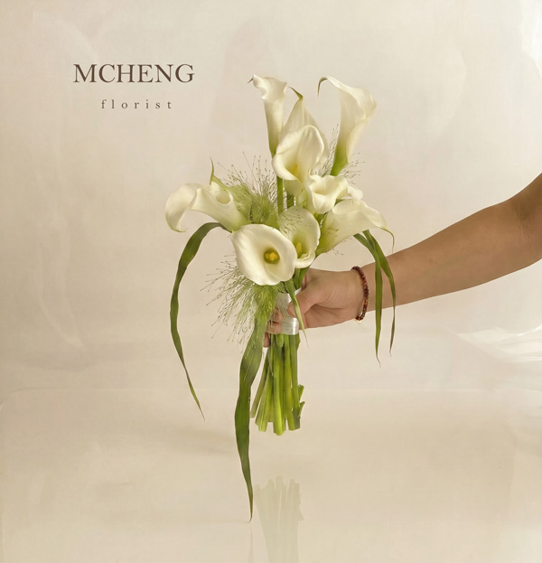 Hoa Cưới Cầm Tay Calla Lily Trắng Đẳng Cấp - Mcheng Florist Mẫu Hoa Cưới Cầm Tay Calla Lily Trắng thiết kế tối giản tại Mcheng Florist